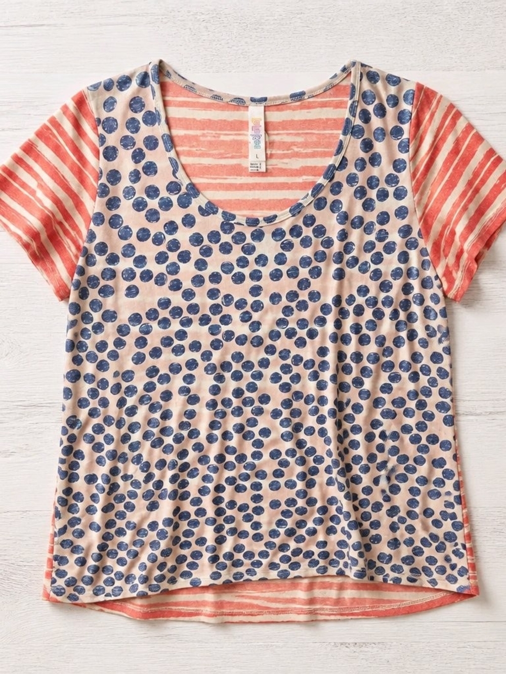 LuLaRoe Coral Stripe & Blue Dot Short Sleeve Scoop Neck Top